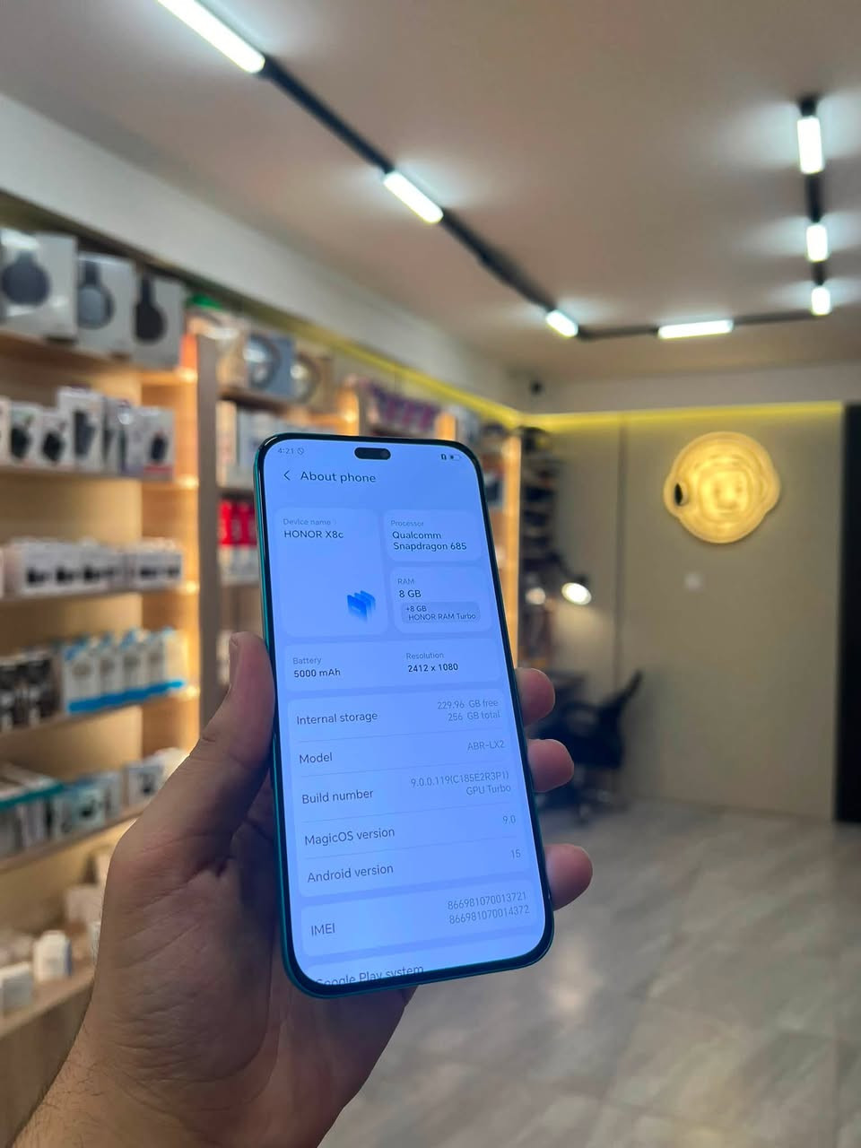 HONOR x8c 💚
بسعر 245 الف فقط مع كامل ملحقات🥰

الذاكرة 256GB

رام 8GB+8GB=16 

المعالج Snapdragon 685

البطارية 5000mAh

الكاميرا 108MP

بصمه بالشاشه 

تردد الشاشة 120Hz

جهاز كلش حلو ونظيف 😍

المكان موصل 
حي الميثاق قرب مسجد العدل 

للاستفسار 
***********
