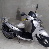 دراجه ناريه للبيع السعر 350,وبيها مجال,‍07829291160