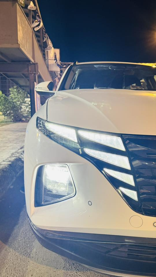 توسان - خليجي - 2021 - لون ابيض - رقم بغداد 
مثبت سرعة
مرايات شفط
كار بلي
شاحن واير ليس
محرك دوش 
محرك ٢٠٠٠
كير AT
سيارة باسمي 

للتواصل 
***********
