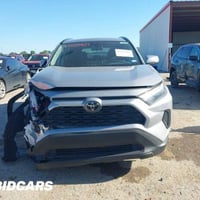 راف فور XLE • موديل ٢٠٢٤ • ضرر امامي ايمن مبدل