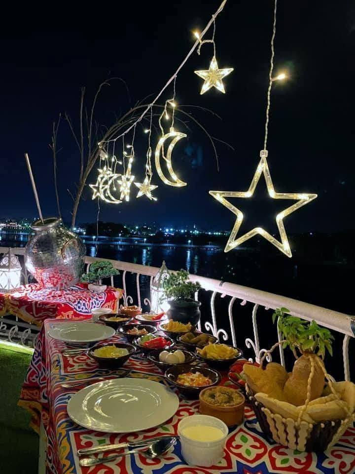 الأرجوان للتسوق المنزلي 🌹
نشرات رمضانيه ضوئيه شلال ذهبي وملون 
#يوجد خدمة توصيل الباب البيت 🚕

#العنوان جلولاء شارع البريد 📭
مجاور شركة رافينا للسفر والسياحة والحج والعمره ✈️
للطلب والاستفسار يرجى مراسلة الصفحه 📩
او الواتس على الرقم ***********
