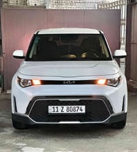 للبيع كيا صول مويل 2023  دخول جديد حادث"بسيط بالباب بارد  بدون صبغ على...