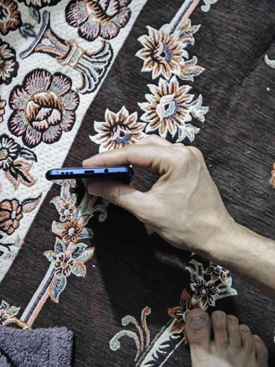 سلام عليكم بلاك شارك ذاكرة 256للبيع مستعجل على ىبيع سعر  250وبي مجال بصيط 
اني بل انبار ماعندي توصيل 
***********
