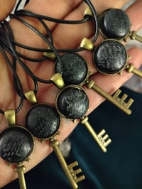 اكسسوار • قطعة • للبيع