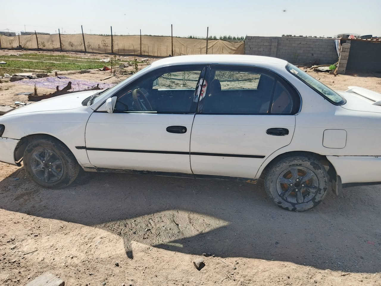 سيارة كورلا مديل 94 بأسمي سنويه للـ 27 مكينة وكير كفاله  حداديه هستوى مسويها سعر 50 وبيها مجال مكاني البصرة خور الزبير رقم ***********
