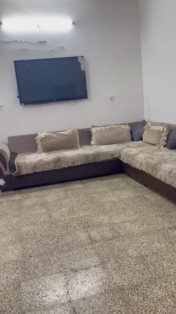 ديوان للبيع شغل نجار كلش قوي بس عيبه البزون خرمش اليدات مالته


**إذا كنت صاحب هذا الإعلان وتريد حذفه لأي سبب، رجاءا أرسل رسالة إلى الدعم الفني**