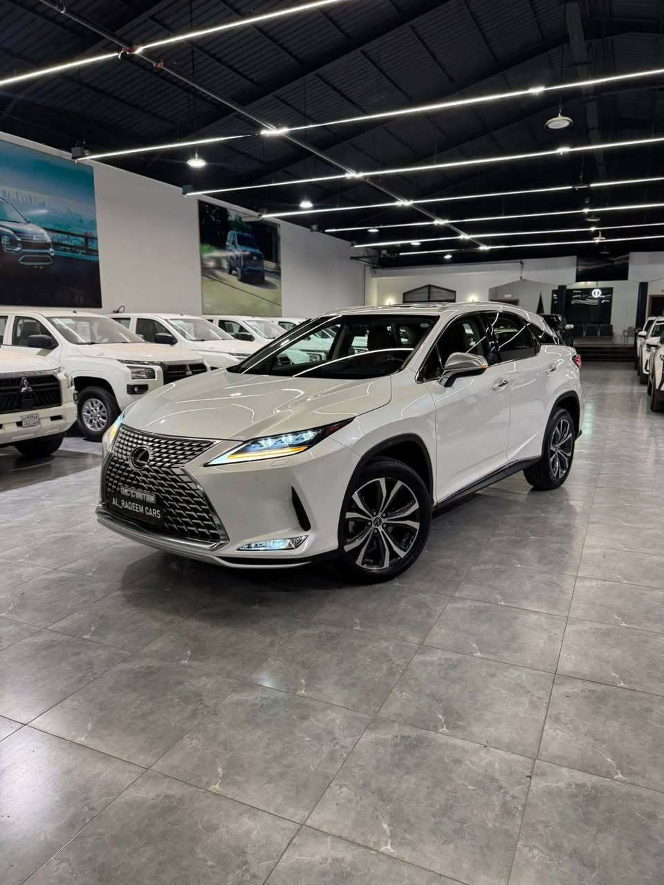 RX350 2022
سياره خليجيه كفاله عامه ماشيه فقط 18 الف 
محرك 6 سلندر 
متوفره الان لدى الرقيم للسيارات اربيل شارع 100م 
مجاور محطة وقود هوكر ***********
