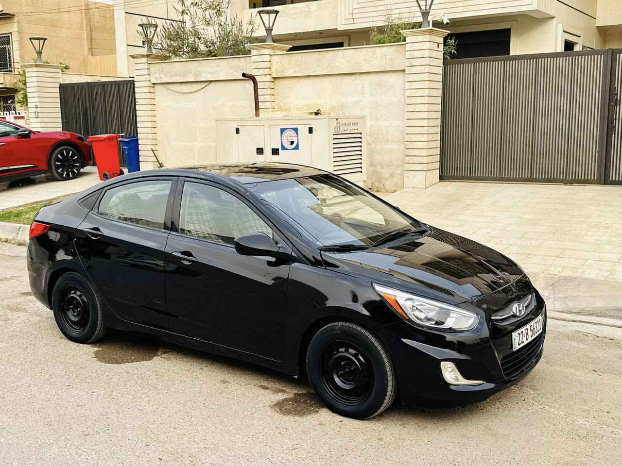 السلام عليكم للبيع اكسنت 2017
رقم اربيل بسمي هزه وفحص جديده 
بيها صبغ الجاملغ والباب الباقي مكفول 

معروضه 83  وبيها مجال 

رقم الهاتف ***********

مواصفات فول 1/1
حساسات خلفي 
حساسات امامي 
شاشه جبيره + كاربلاي 
تحكمات ستيرن 
مثبت سرعه 
اوتو هولد 
نضام تقليل وقود ايكو 
مانع تزحلق 
تخم تاير جديد 
لايت زنون اصلي 
كامره ذكيه حوادث
