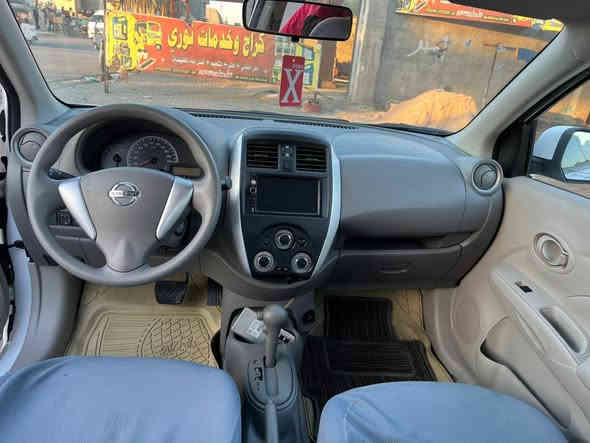 السلام عليكم سني هندي مديل 22 
شرط بليته زركه كفاله عامه السياره 
ماشيه 37  باسمي رقم جديد سنويه جديده هزه جديده 
كير محرك تبريد صدر كفاله عامه 
شاصي لغد بدنا كفاله عامه شرط الفحص وين ميعجبك 
مكاني بغداد حي الجهاد السعر 
119 وبيه مجال بصيط 
***********
‏‪***********‬‏
