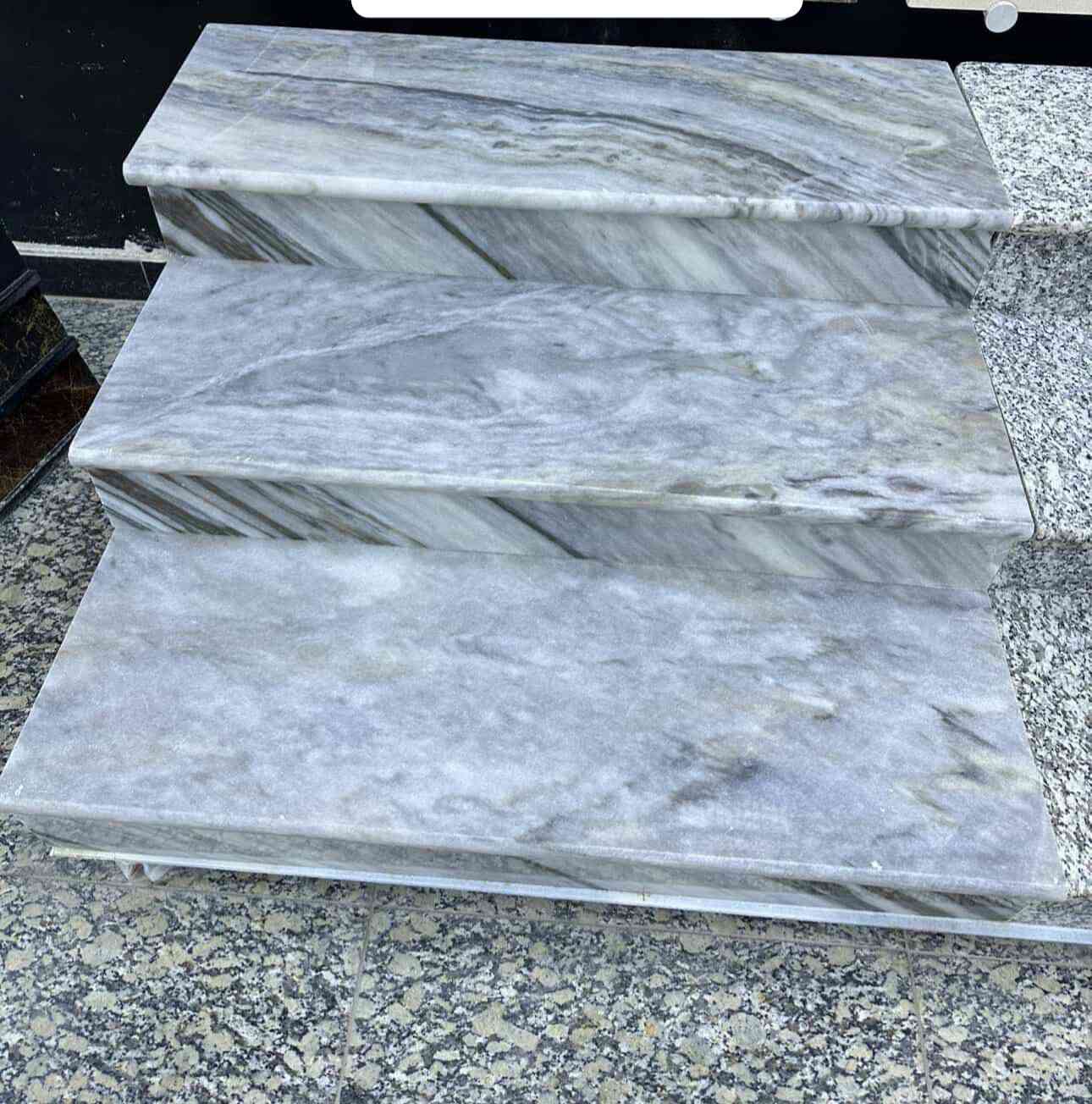 (اللهم صلي على محمد وال محمد 🌹)
متوفر الدينا بايات مرمر طبيعي درجه اولى 
( المنشأ -تركي 🇹🇷- ايراني 🇮🇷- هندي🇨🇮)
(جميع القياسات متوفره بايات عدله + الوح )
( متوفر الدينا مناشير تقطيع الكافة القياسات المطلوبه)
( #مستعدون التجهيزكم باكافة انوع البايات المرمر )
( ملاحظه الاسعار حسب القياس والون )
(ويوجد لدينا توصيل الكافة محافظات العراق)
(عنوان بغداد )(رقم الهاتف ***********)
(يوجد وتساب على الرقم 👆👆)
