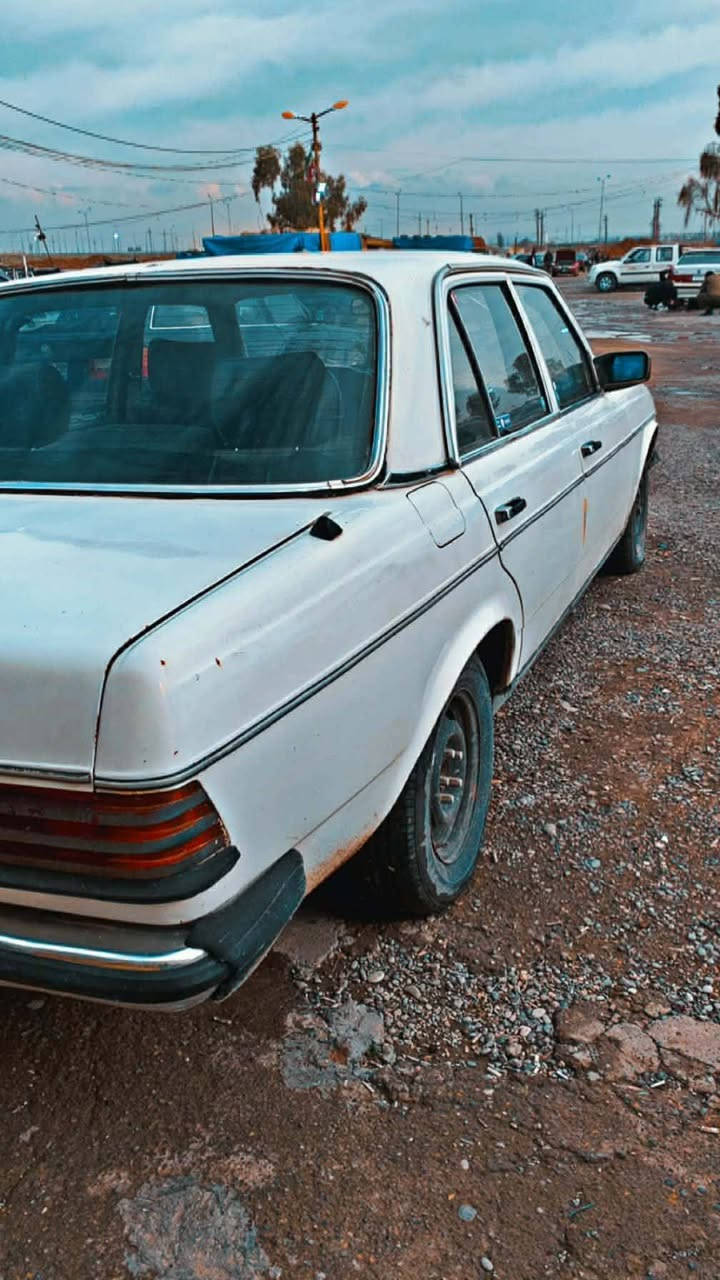 مارسيدس تةختة مو ديل ١٩٨١ دةعم و لئدراوي نية ئارم بلاستك سليمانية سعر ٢٨ و معاملة *********** أربيل, العراق
