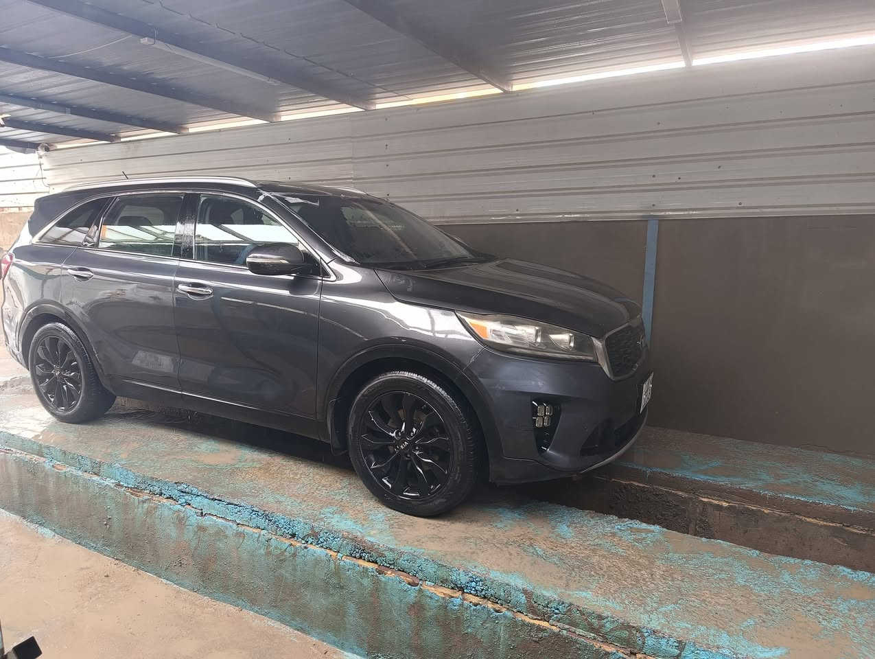 سلام عليكم
كيا سورنتو 2019

وارد أمريكي 6 سلندر 

حادث بسيط موجود بالصور 

لون فيلي (رصاصي غير محدد)

هزة جديدة 

سنوية جديدة تنتهي 2031

رقم بغداد انكليزي الجديد

كشن سايق كهرباء

اشاير مري  

رادارات 

سبعه راكب 

اربع وضعيات قياده SMART-ECO-COMFORT-SPORT 

منفذ شاحن 12فولت + أوكس

وبعد بيه مواصفات 

حادث بامريكا داير جاملغ ايمن خلفي  معدل مصبوغ 

و بنيد مصبوغ بسبب تقشرات بالصبغ

سياره حلوه وجاهزه من كلشي 

سعرها (185)  وبيه مجال قليل
***********
سنوية باسمي مكان السيارة بابل القاسم
