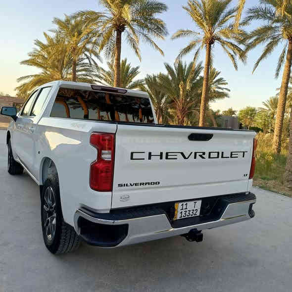 للبيع مستعجل  سلفرادو موديل2023 فئة LT تفاصيلها كالاتي : 
- محرك 2.7  توربو غني عن التعريف شلعةً موطبيعية صاروخ واقتصادي وعملي جداً
- عداد المسافه المقطوعة 19
- باب طويل بدي قصير المرغوب 
- بچم الـ LT لايت فول زينون عالي وناصي وليد 
- ويل كب حجم 20 جمالية ورزانة بالمشي 
- تبريد وتدفه قطعتين فول 
- شاشات كبيرة وسطية ودشبول ديجيتال مال تاهو 
- تطعيم صاجات وفورميكا ملكي انيق جدا
- فول تحكمات ستيرن أوامر صوتية كروز سرعة 
- رادار حراري داتا شو يميز مرور بشر او سيارة او حيوان مع اوتو ستوب وخروج عن المسار وقيادة ذاتية مع ابل كار بلي واير ليس ووظائف متعددة
- كشن كهرباء تدفئة بالكشن منافذ تايب سي 
- تبريد شاشة مناخين منفصلة 
- بصمة ابواب وتشغيل وتشغيل عن بعد
- باب البودي تفتح كهرباء 
- غلاف بودي نوعية فاخرة بلادي من الشركة
- فور ويل شلعة صاروخ واقتصادية بالبانزين
- أربعة انضمة قياده Normal- sport - offRoad- Terrain 
- مانع انزلاق
- تحديد مسار 
- بصمة تشغيل عدد ثنين
- قاصة مخفيه
-هواي مواصفات أعجز عن ذكرها
- حادث السيارة شباك ودعاميه ومقدم الشاصي موجودات بل منشور
- ميكانيك وكهربائيات كفالة عامة مطلقة
- السعر 265
مكان السياره ابي غريب للاستفسار الاتصال ***********
‏‪***********‬‏
