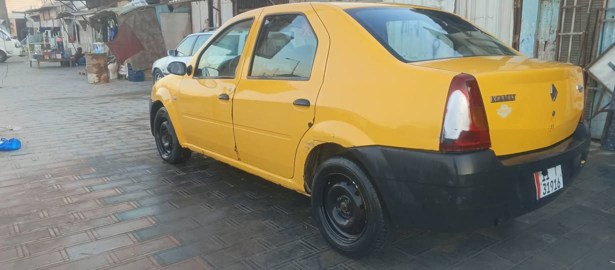 من رخصت لادمن البيع 2010سياره بلاديه مبيها صبغ ولا تبديل بيها طخات بل هلال الخلفي مبينات بل صوره تبريد خير من الله كير محرك مكفولات كلاج جديد بدلته السعر 31مكنها الكاظمية ***********
