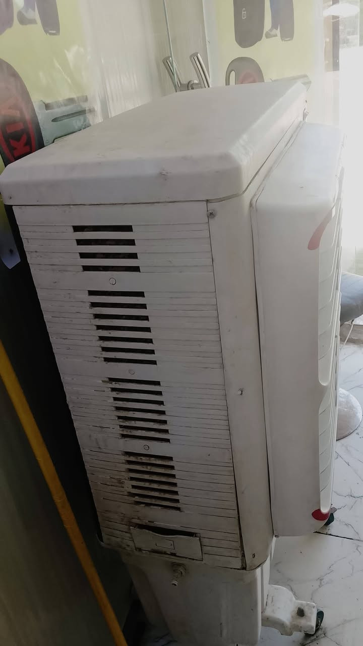 مبرده جديده دخل. نظيف كلله جديد هوه سريع  مالته سرعات اربعه داخل نظيف جو نظيف الكشر نظيف حيل نظيف مكاني كربلاء بوبيات رقم الهاتف ***********ما مستعمل المبرده هواي70قففل

