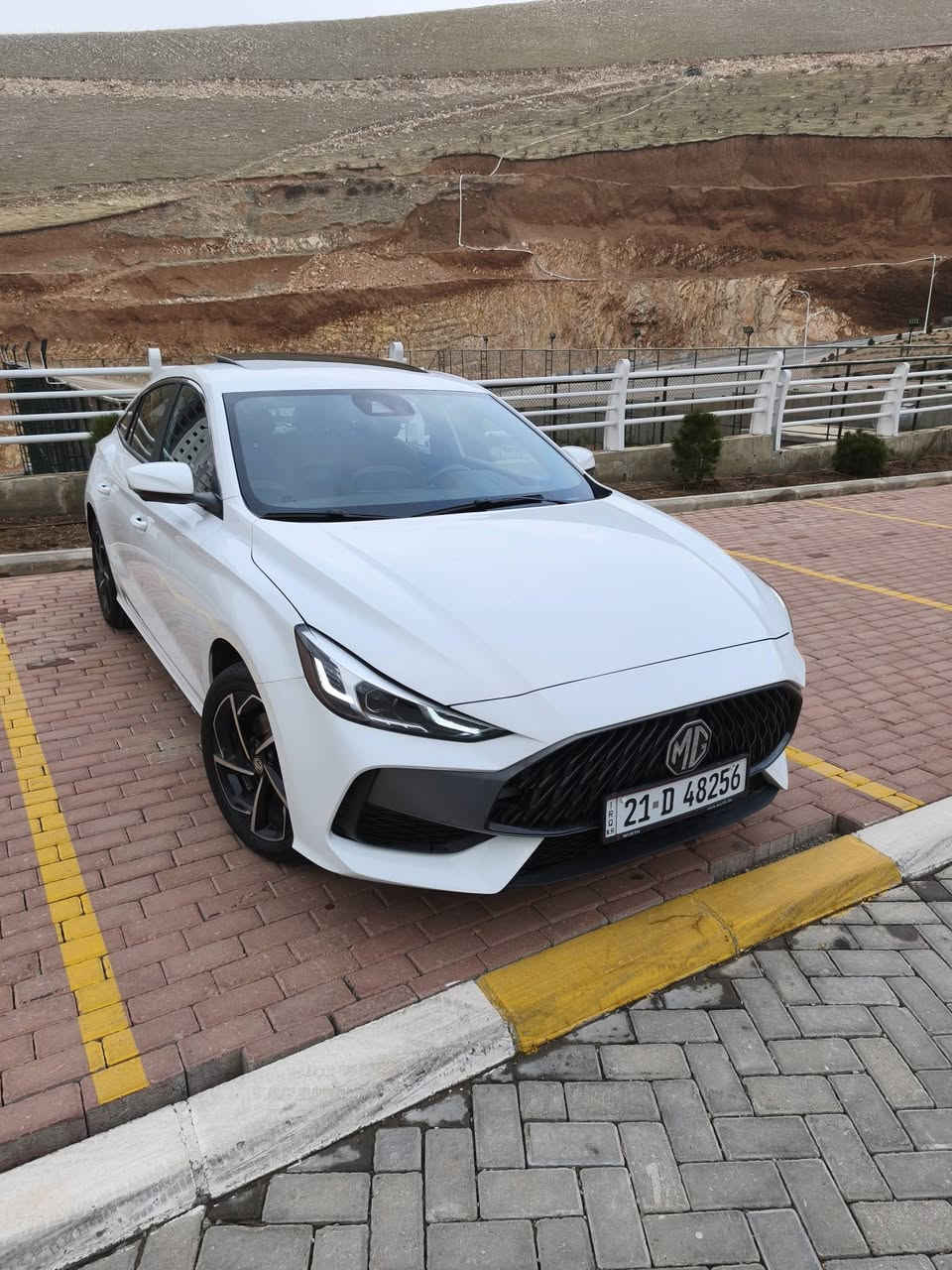 Mg Gt 2024 luxury 
 فول مواسەفوات ، ژ.م (***********) ٥ ساڵ زەمانی شەریکەیەی ماوە ، mg gt ئەسلیە تۆربۆ ، لە دەعامی بۆ دەعامی بە شەرت تەنها پەلەیک کارت و پەلەیک pdr هەیە رەسمی سۆنەرم داناوە ، تەنها ٣٣ هەزار ڕۆشتووە ،گێر و مەکینە و هەموو گیانی بە شەرت ، کامێرا ٣٦٠ ، ڕادار ، کوشن کارەبا ، گێچ ئەلکترۆنی ، ئاوێنە شەفت ، گێری سەر سوکان، گێر کوبرا ، واتا لەم جۆرە فول تری نیە ، بە ناوی خۆمەوەیە ، نرخ ١٢٧ وەرەقە و کەمێک مەجال. تێبینی/ ٣٥٠ هەزار غەرامەی تێدایە راستەوخۆ دوای مامەلە وەری دەگریتەوە.
