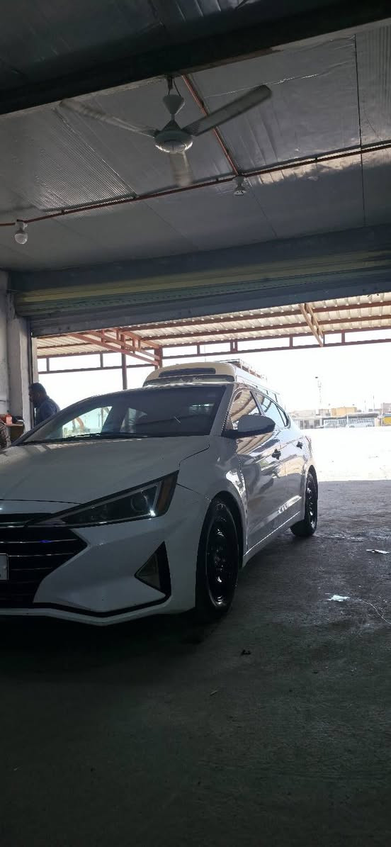 النترا 2019 امريكي حادث فقد بنيد ودعاميه اماميه والباقي كفاله محرك 2000 تبريد حداديه كله جديد سياره بسمي 
السعر 137 وبيه مجال ***********

