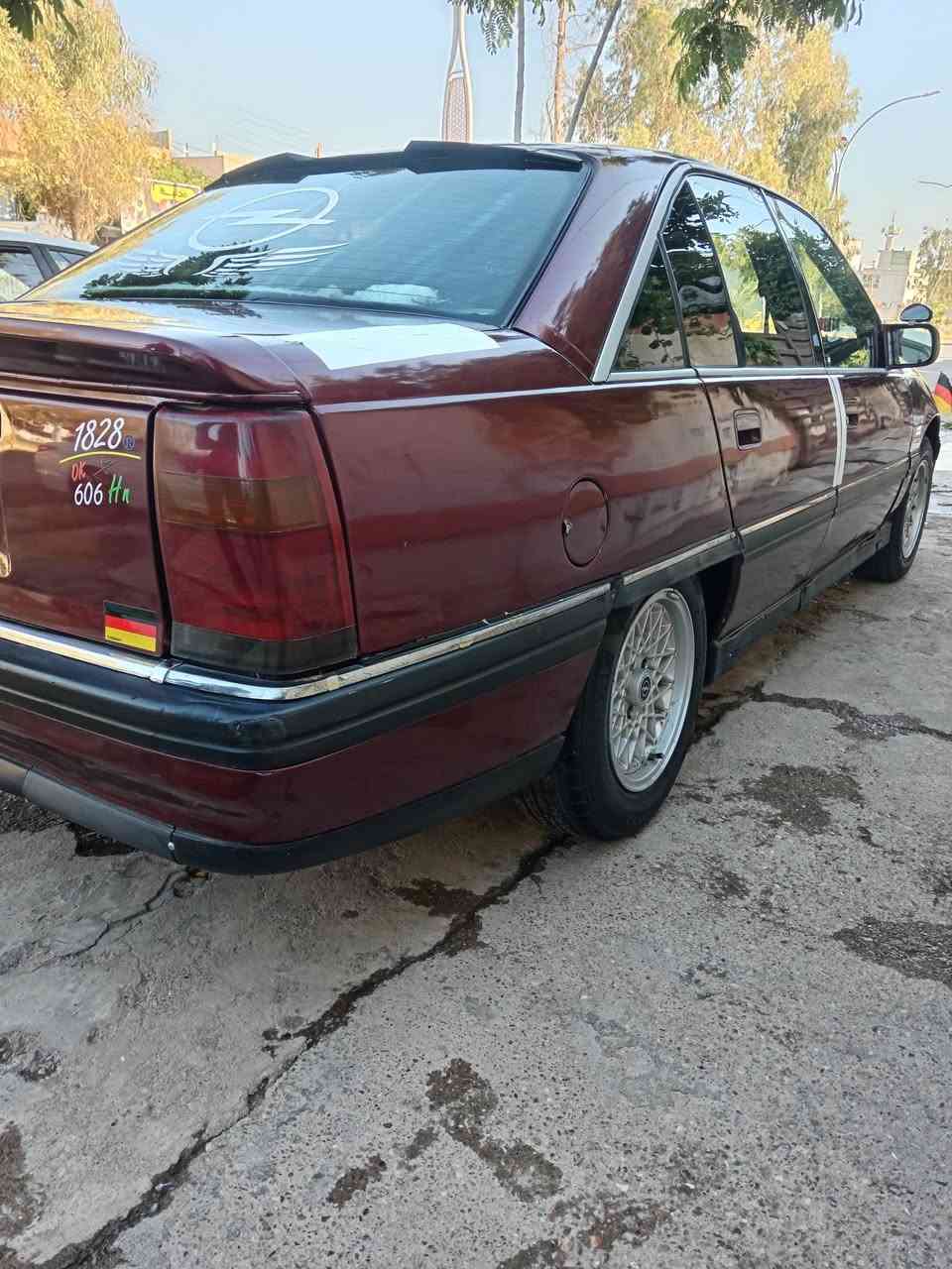 ورد يابان اوتوماتيك فولز لايت موديل 93 السعر 45 بيها مجال 
دفتر بنزين موجود سياره فقط صبغ جماليه ستيرن تحكم

***********
مكاني كركوك حي الواسطي

