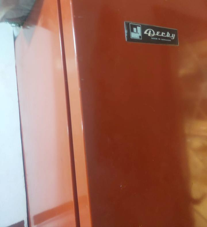 مرحبا اغراض للبيع استعمال قليل شغالات واصليات التفاصيل موضحه تحت الصور الشراي يتصل عالرقم ***********
