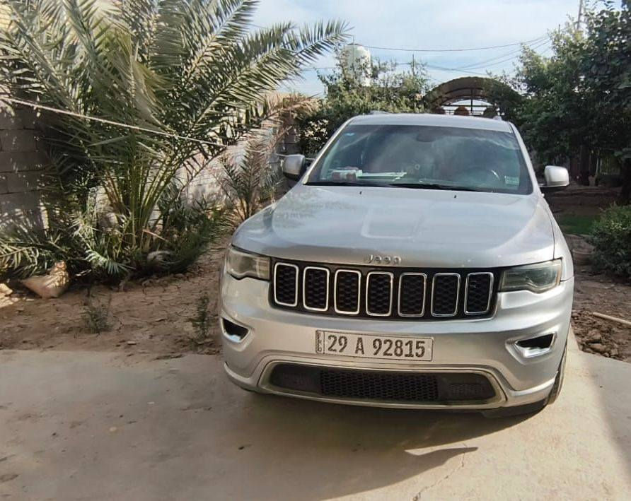 𝐉𝐄𝐄𝐏 LAREDO-
جيب لاريدو موديل 2017
وارد امريكي
اللون : رصاصي
حجم المحرك : 3.6L V6 
( 6,سلندر )

‏‎المواصفات 
: 
بصمتين
ابواب بصمة 
‏‎بصمة تشغيل 
تشغيل عن بعد(𝐑𝐄𝐌𝐎𝐓𝐄 𝐒𝐓𝐀𝐑𝐓)
كيج الكتروني‏‎
كاميرة
نظام : 𝐄𝐂𝐎 و SPORT 
كشنات جلد
‏‎كشن كهربائي 
صندوق شفط 

تحكم اسيرين
شفتات استيرن‏‎
‏‎تبريد لمس
‏‎تبريد مركزي 
‏رقم الشاصي موجود بالصور 
للاستفسار
 ***********
مكان السياره 
ذي قار / الرفاعي.
مكلف بالنشر؟
