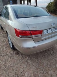 أخوان مكلف بل نشر اتصل بصاحب العلاقه  سوناته موديل ٢٠٠٩ رقم بغداد انكل...