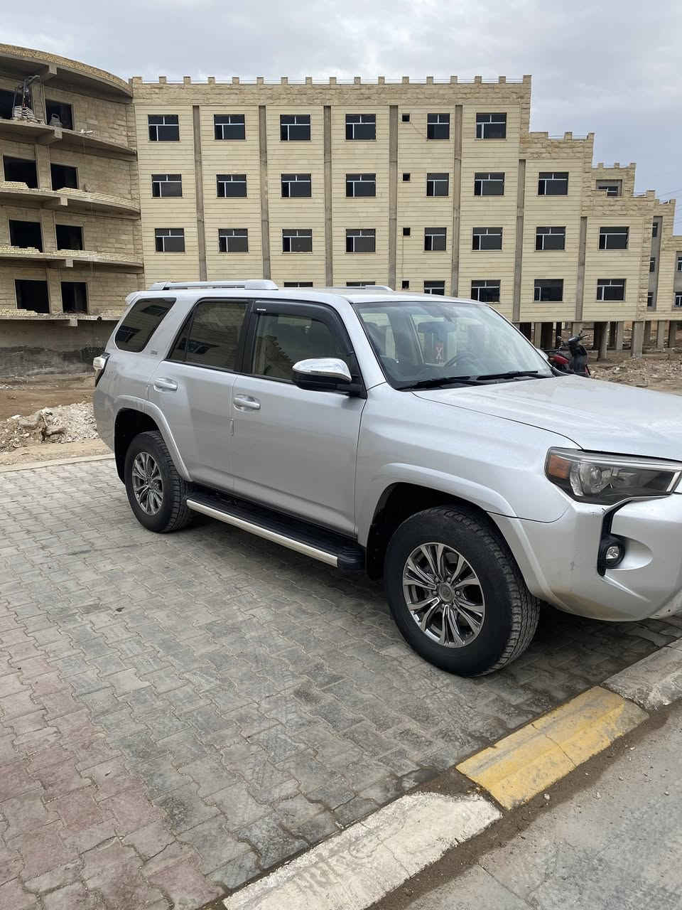 السلام عليكم (للبيع)
فررنر 2017 SR5
فور ويل سته سلندر
حادث شبر بجاملغ امامي فقط 🔴
فول مواصفات عده البصمه ولفتحه
سياره خير من الله ما ناقصها برغي ادامه كامله
رقم سليمانيه جديد
للاستفسار اتصل ***********
