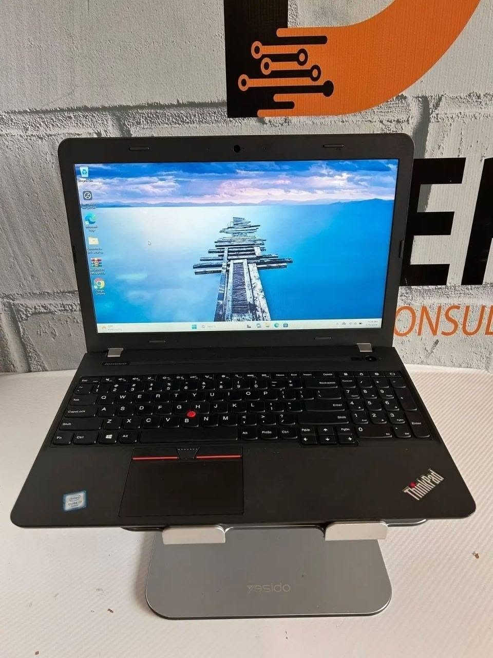 💻 لابتوب Lenovo ThinkPad E560
أداء عملي ممتاز وسعر اقتصادي مناسب للدراسة، الدوام، والأعمال اليومية 🔥
مناسب للطلاب، برامج الأوفيس، التصفح، المحاضرات، والعمل المكتبي بكل سلاسة 

🔹 المعالج: Core i7 الجيل السادس
أداء قوي ومستقر للمهام اليومية وتشغيل البرامج المكتبية والدراسية بكفاءة
🔹 الرام: 8GB قابل للتطوير
سرعة جيدة مع إمكانية الترقية لأداء أفضل مستقبلاً
🔹 التخزين: 256GB SSD قابل للتطوير
إقلاع سريع للنظام وتشغيل البرامج بسرعة ممتازة
🔹 كرت الشاشة الداخلي: 4GB
🔹 كرت الشاشة الخارجي: 2GB
مناسب للتصميم، البرامج الهندسية المتوسطة، وبعض الألعاب
🔹 الشاشة: 15.6 إنش FHD
وضوح ممتاز ودقة عالية مناسبة للدراسة والعمل والمشاهدة

🎁 الهدايا المجانية: 
🎒 حقيبة
🔌 الشاحن الأصلي
🖱️ ماوس
🖱️ ماوس باد

🛡️ الضمانات: 
✔️ فحص كامل قبل الإرسال
✔️ فحص كامل قبل الدفع والاستلام
✔️ ضمان 7 أيام استبدال عند وجود خلل مصنعي
✔️ جاهز للاستخدام المباشر

📍 الموقع: بغداد الأمين الثانية

السعر 299  ألف
واتساب ***********
