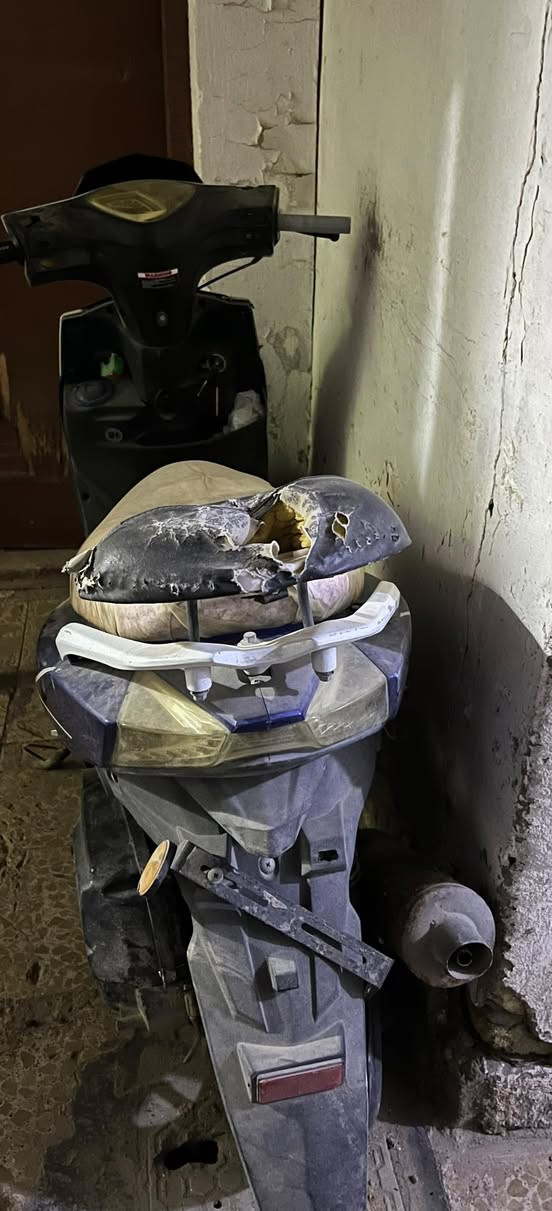 السلام عليكم شباب عندي دراجة صيني وابيع كوم حديد 175العنوان الديوانيه الحمزة الشرقي للاستفسار ع الواتس ***********
