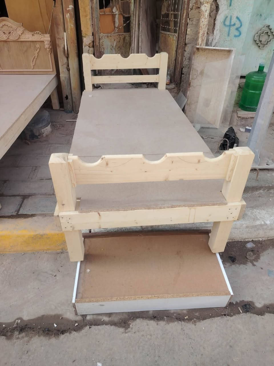 بنات جرابي وميز للبيع الشراية تتصل بالرقم كلهن جدد مامستخدمات والميز جديد اذا شراية يصبغة الج وينطيجيا جديد هسة هو ماصابغة هذا رقم تتصلين عليه ماارد على الخاص اني***********
