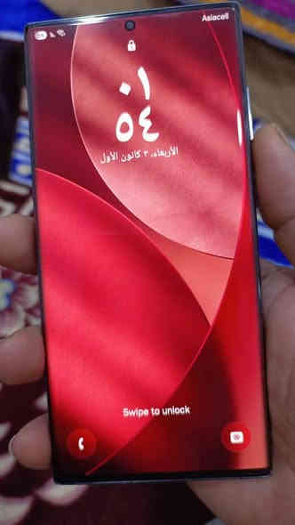 s22 الترا
امريكي ١٢٨
خط واحد 
فقط الكاميرا الاماميه بيها تراب الباقي مكفول 
سعره ٣٥٠
مكاني كربلاء للاستفسار ***********
