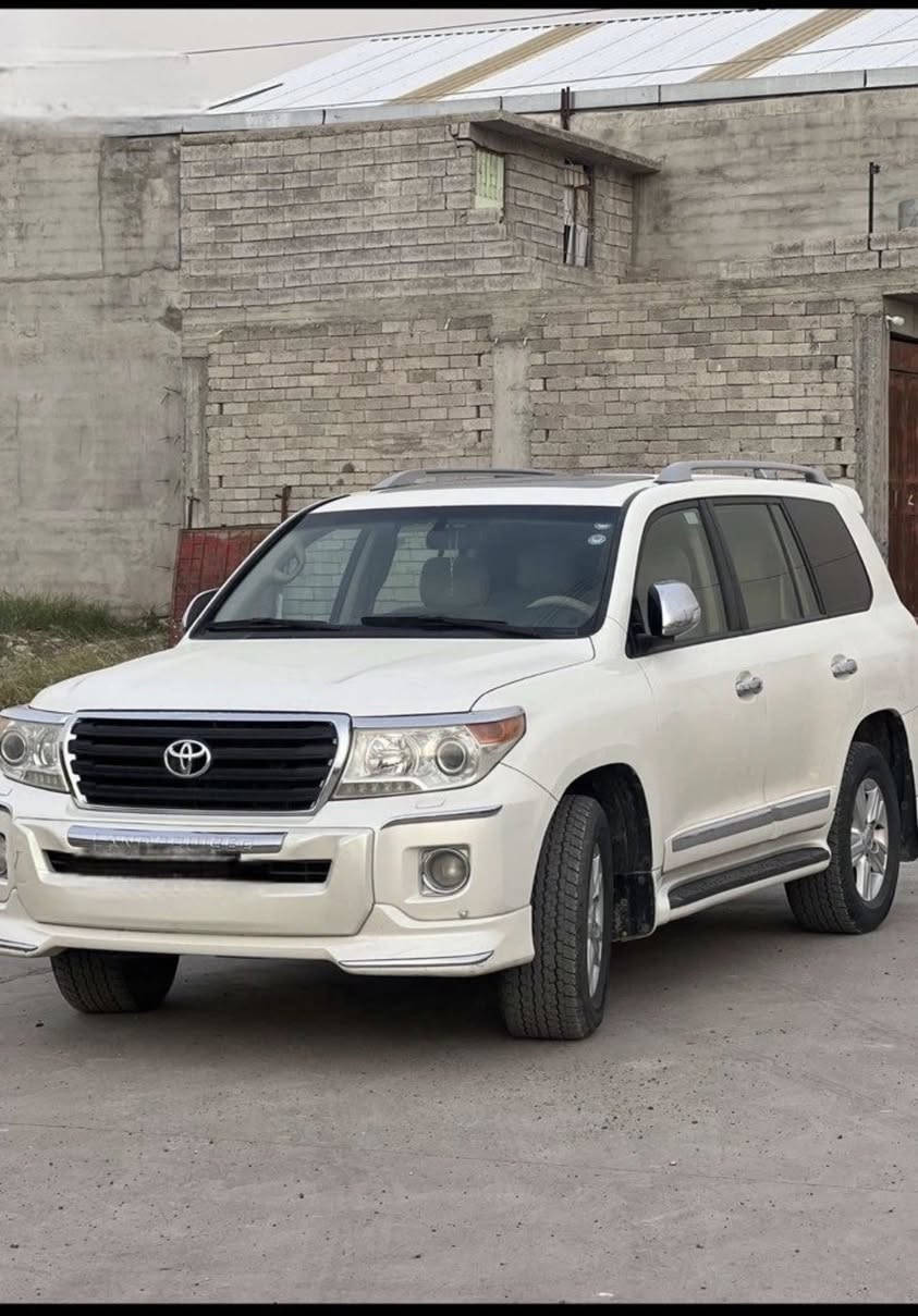 لانكروز موديل ٢٠١٢بريم ماشي ٢٦٥الف سياره رقم سنويه جديد كرير مكينه شرت مكينه مافتوح سياره بيهه نص قتعه جامل صبخ بيدون داخلي سعر ٣٣٥ورقه بيه مجال ***********
