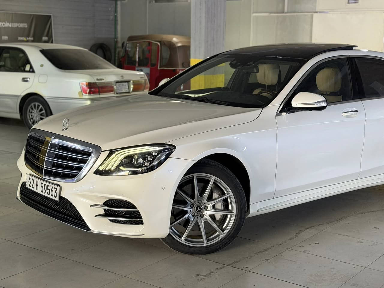 مارسيدس S500 موديل 2014 وارد خليجي  BCM
5 فصوص فووول
لعشاق الفخامة مرسيدس رئاسي فووول مواصفات 5 دكم
ماشية 160 الف كيلو حقيقي
باب طويل 
بانوراما
داخل دزاينو ابيض
كشنات تدفئة وتبريد ومساج وخزن VIP
فول بردات كهرباء
جكات وناظور ليلي
كامرات 360 وحساسات محيطية وابواب شفط
مكان السيارة بغداد
للاستفسار : ***********
