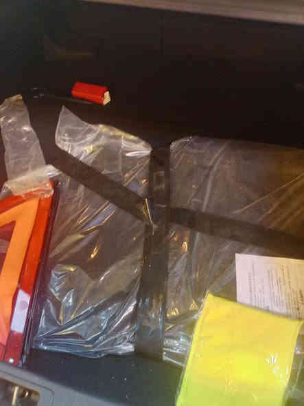 السلام عليكم كورله هايبرد زيرو ماماشيه 2025 لون ابيض رقم بغداد باسمي السنويه فتحه بلصقف 155 وبيه مجال مكان بغداد عرصات الاستفسار ***********
