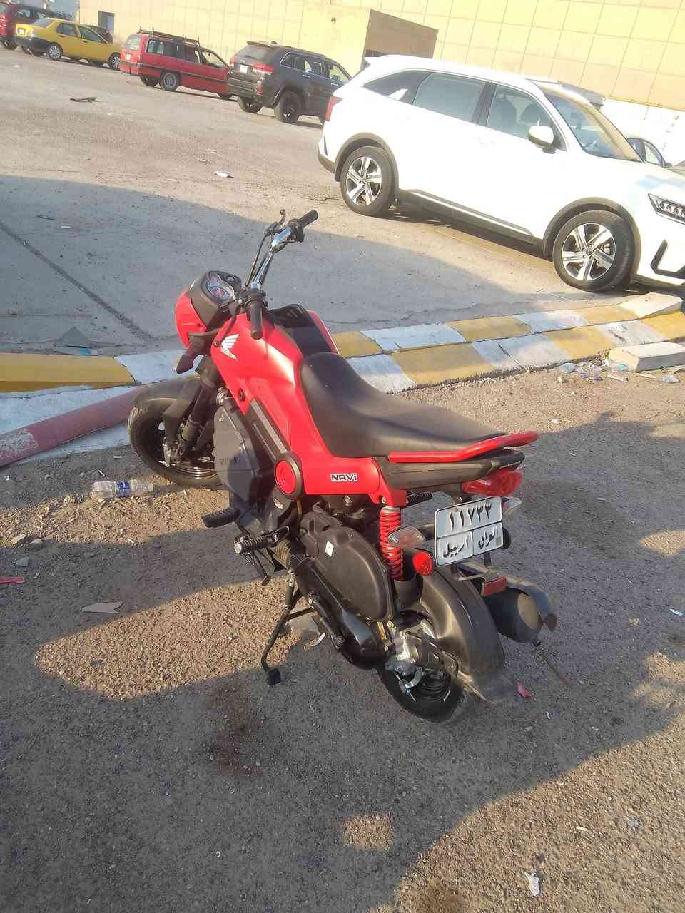 السلام عليكم 
درجه هوندا البيع
ماشيه 12الف 
رقم السنوية 
اوتماتيك مو كير 
مكاني بغداد الأعظمية 
***********
