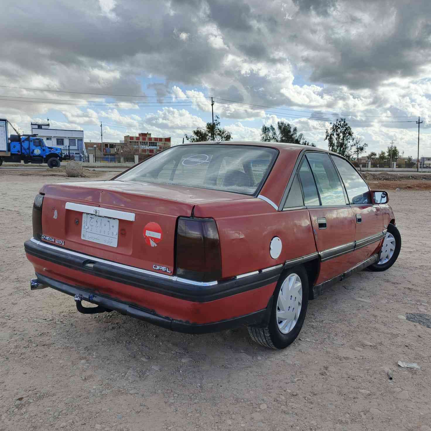 وابل وميكا حجم 20 موديل 1991 رقم نينوئ مشروع وطني وكاله من وكيل تحويل من شرعي كربون بيها محرك كير شرط 
كهربائيات كلها شغاله تايرات باتري كله جديد سعر 27  بي مجال بسيط
***********
مكاني تلعفر
