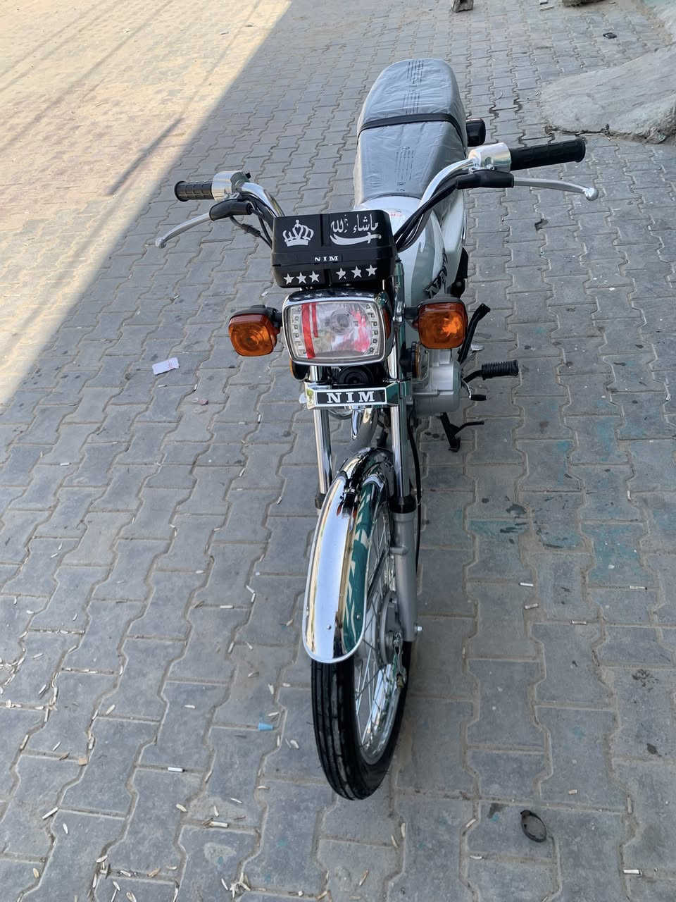 ‏دراجة للبيع رائد بسبع 100 وبها مجال الاستفسار يطب خاص 🫰


**إذا كنت صاحب هذا الإعلان وتريد حذفه لأي سبب، رجاءا أرسل رسالة إلى الدعم الفني**
