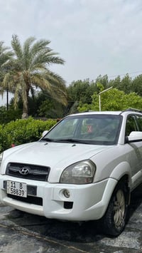 توسان وارد خليجي  موديل 2009  رقم بابل   سياره خير من الله  للاستفسار ...