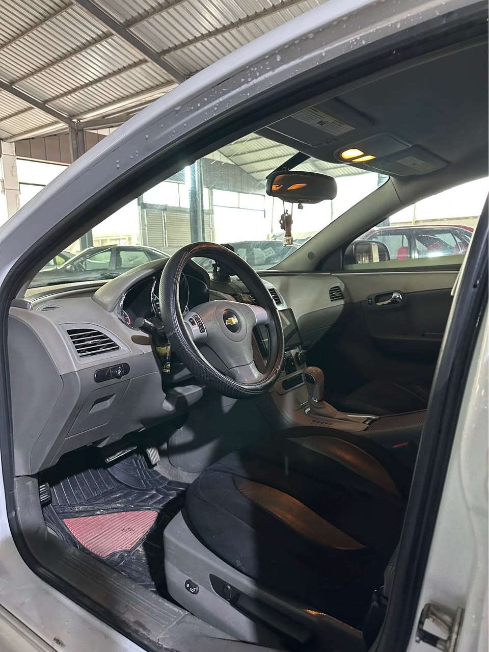 ماليبو 
موديل 2011
سياره بئ صبخه و بئ ده عمه سياره گيرو و مه كينه ب شه رت تن و سياره يا جوانه سياره په رده 
سعر 85$ مجال 
عنوان زاخو 
ره قم ***********
هه ر كه سكئ موشته ري بيت بلا ته له فونامه بكن زاخو, دهوك
