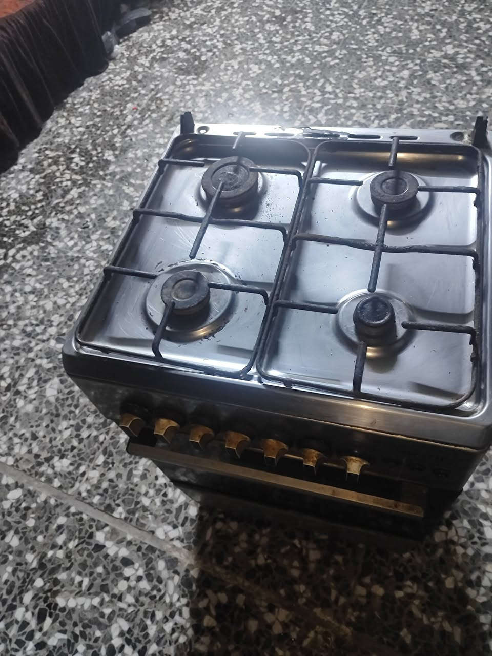 للبيع سعره 75نضيف مكاني بغداد مدينت الصدر تقاطع الكياره 
***********الشراي يتصل
