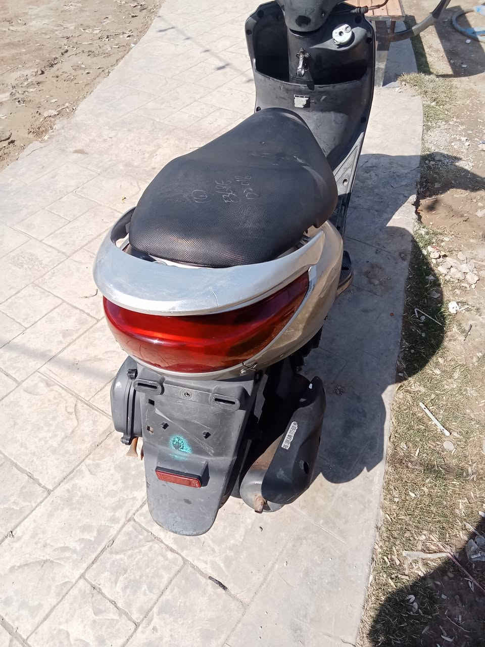 السلام. عليكم من رخصت الادمن البيع بريز جديده جدن كفرات اصلي مختوم مكفوله مكينه السعر 800.      ***********
