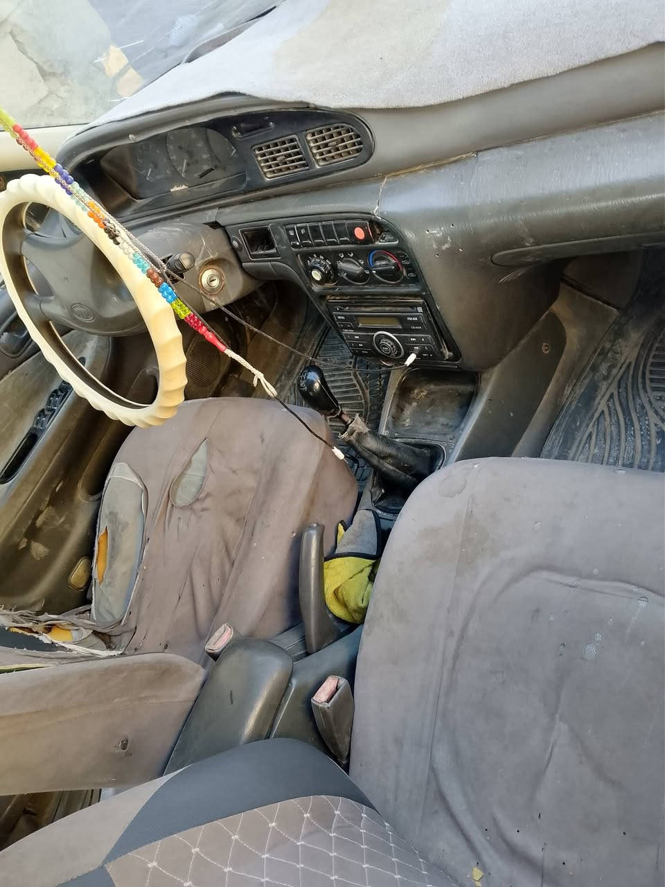 سلام عليكم اخوان كيه سيفيه للبيع موديل 95 مكفولة كير محرك تدفئه تبريد مسجل كله شغال سيارة مال جناي نقص دبلات خلفي ومشط ستيرن والباقي كلة ضمان رقم هاتف *********** سعره 36 وبيها مجال حك جيه
