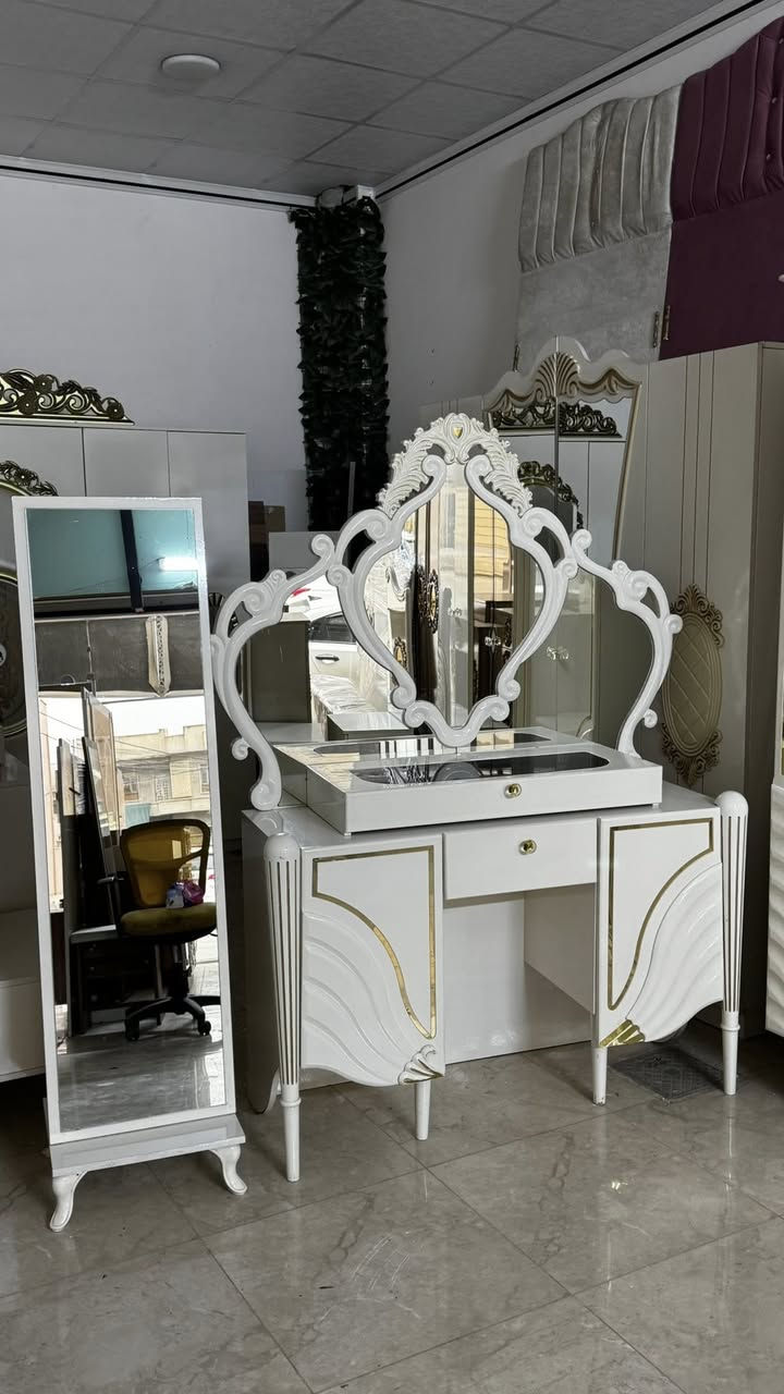 غرفه نوم  ماركه صبغ حراري نضافه اخو جديد السعر 775   الف  مع شد ونقل
***********
 ***********
