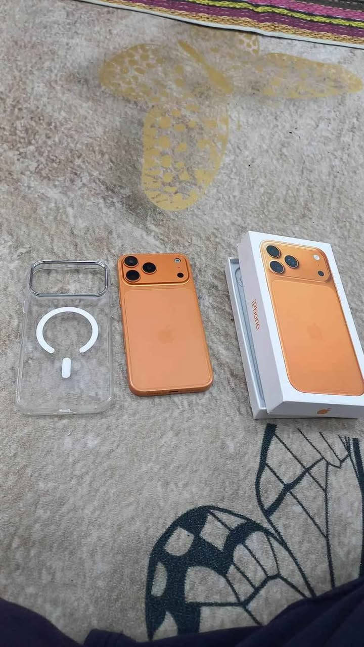 جهاز 17 برو ماكس كوبي طبق الاصل بطاريه 100 ذاكره واحد تيرا دبل سيم كارد البصره القبله  *********** البصرة, العراق
