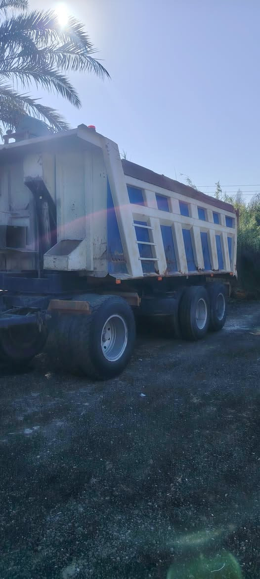 مقطوره مايلر قلاب للبيع تخم تاير ذرعه22للاستفسار الاتصال. على الرقم***********
