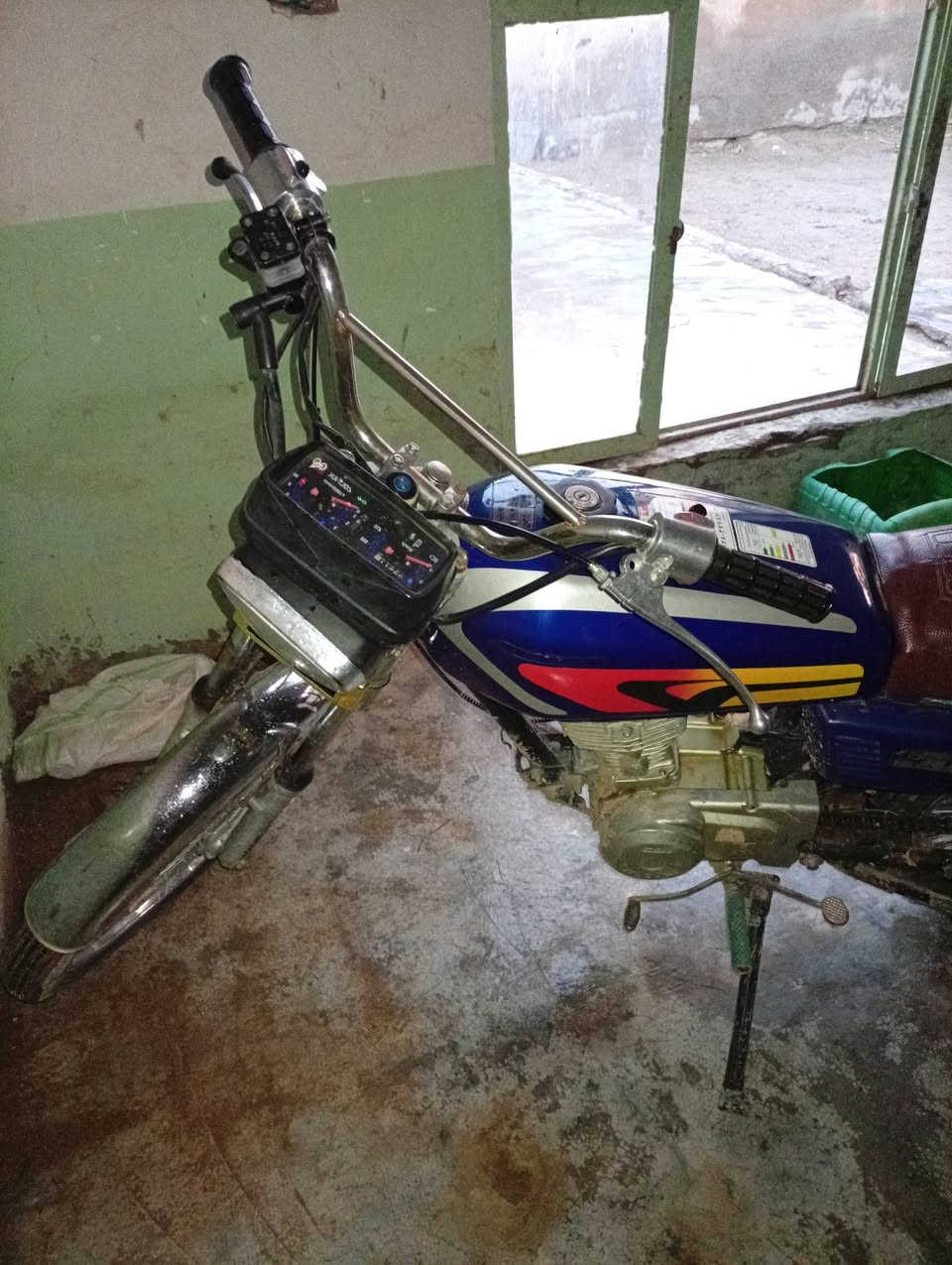 للبيع 350وبي مجال 
***********
