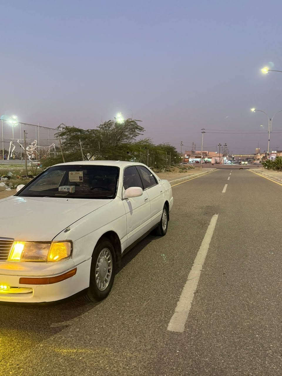 السلام عليكم العزاز سياره بطه متصل  موديل 2000 كير مكينه خير من الله مكينه VVT فيشه وحده السياره مكفوله كفاله عامه من العيب الشرعي ولاصوليات مكفوله من الكصه والنقل ولترميز ولكلبه السياره تبريد ثلج ماشاءالله السياره بيهه ثلاجه خلفيه وتبريد خلفي كهربائيات كلهه شغاله منضومت زينون دواخل كلش حلوه وحيل نضيفه دشبول جديد تخم تاير جديد حداده نص ونص البدي نضيف بي ضربات خفيفه شوف العين بس ضربه قويه ماكو رقم بصره  بأسمنه سنويه لنهايت ال 2028 السعر ب 55 ورقه  وبيه مجال ولماعنده ياخذهه بلاش بلخدمه. مكان السياره بصره أم قصر استفسار ***********
