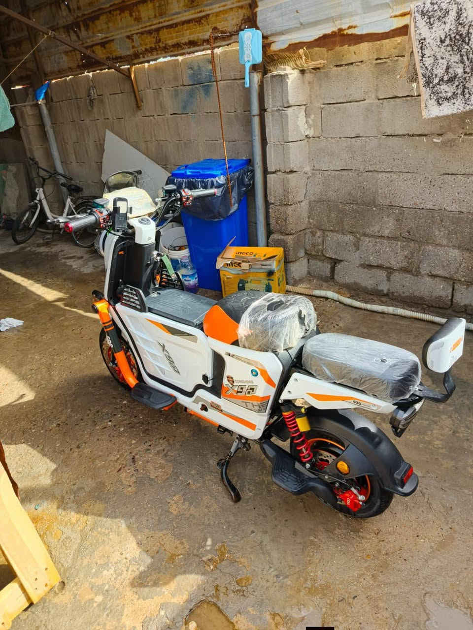 ماطور شحن للبيع 6 بطاريات مكفول كفاله عامه من كلشي اسعر 400لف وبي مجال لمو شراي رجان لا يراسل لان اول مره انشره ضروف لعيد حكمتني ‏‪***********‬‏
