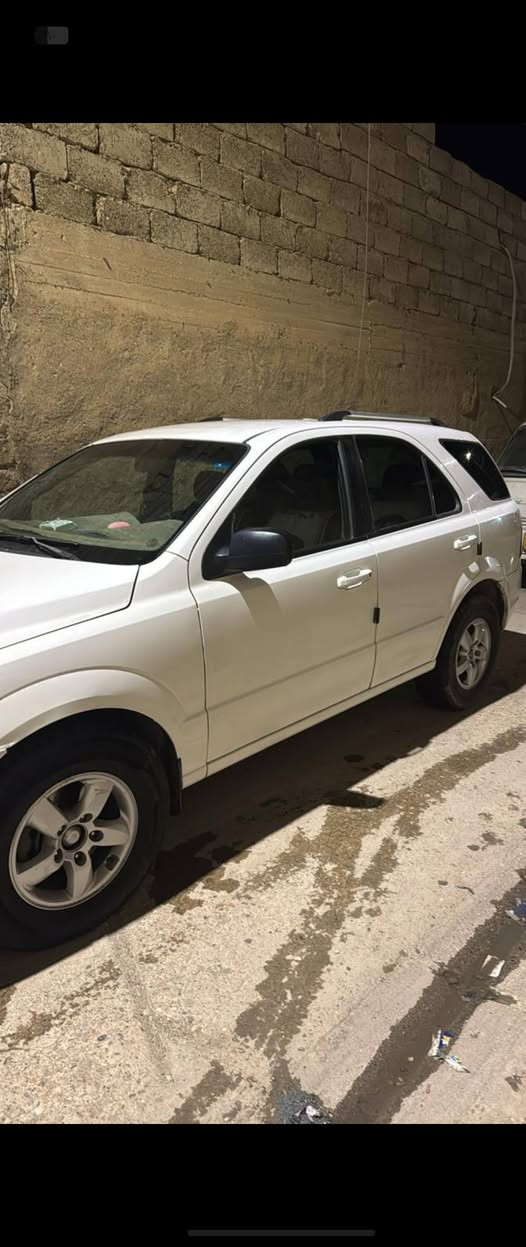 سورنتو 2007 وارد امريكي محرك V6سيارة مشرطة من اي عطل محرك كير فول لا نفخ لا صرف رقم نينوى انكليزي هزة جديد سيارة فول ع اخير تواصل ع رقم *********** موصل, نينوى
