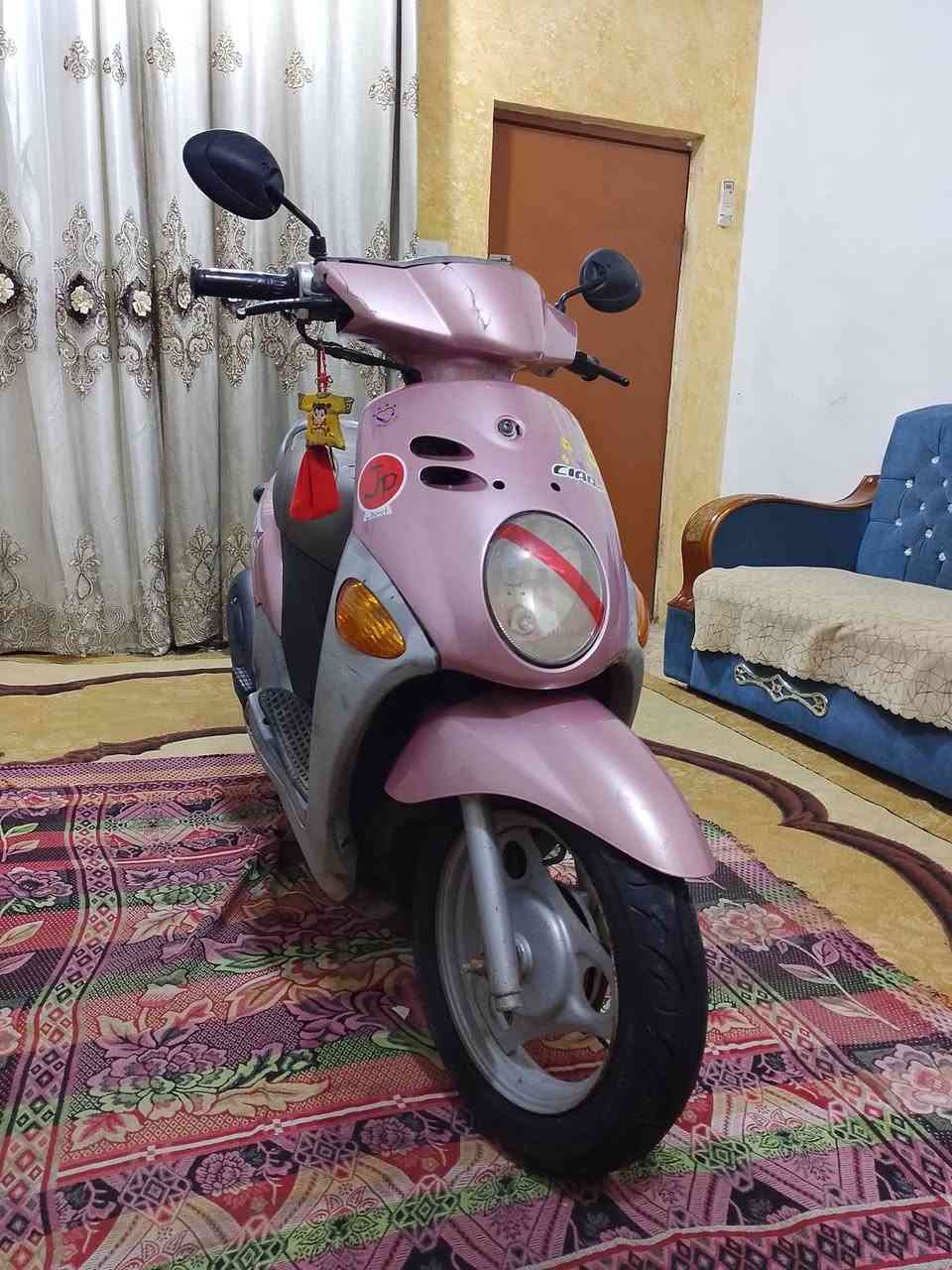 سلام عليكم دراجه فله للبيع دراجه جديده وخير من الله بلاديه مكينه مامفتوحه نقصه فقط دابلات اماميه فقط كلها شغاله مابيه اي نقص نص نكره سعر 660 وبيه مجال حك جيه موديل 2011 مكان مسيب هاذه رقمي للشراي ***********
