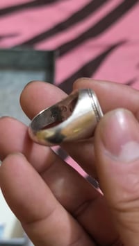 خاتم قديم • صياغة ثقيلة